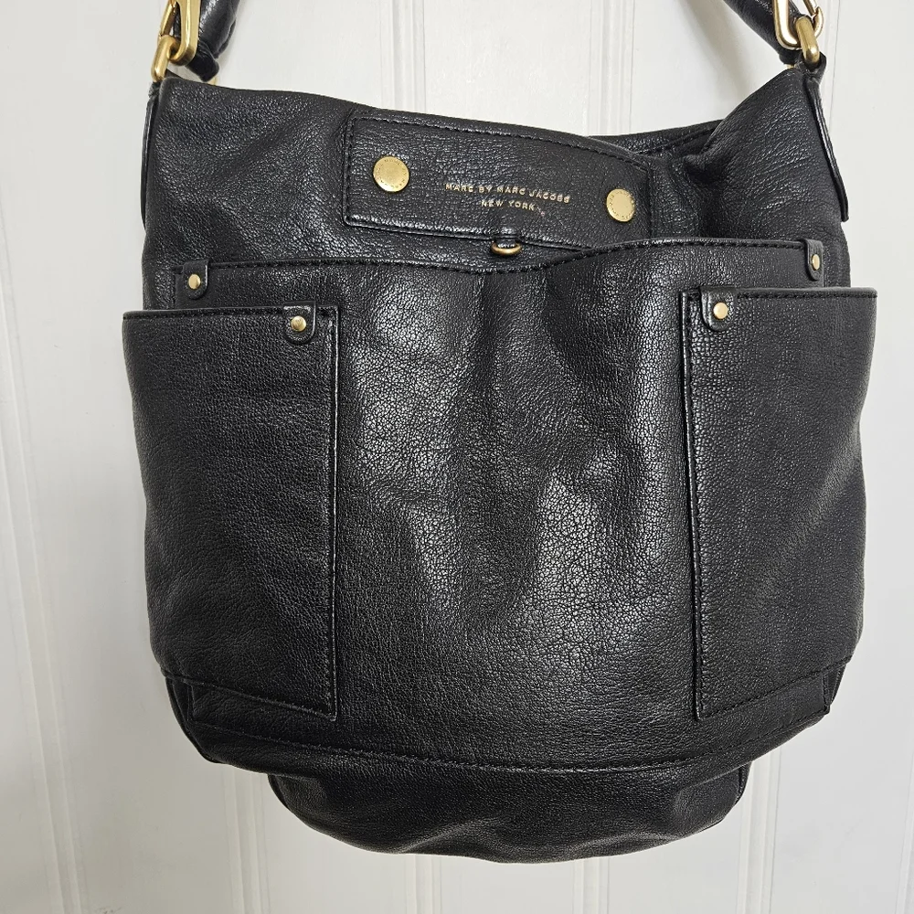 Marc by Marc Jacobs Black Goat Leather Hobo Crossbody Bag Zip Slouchy